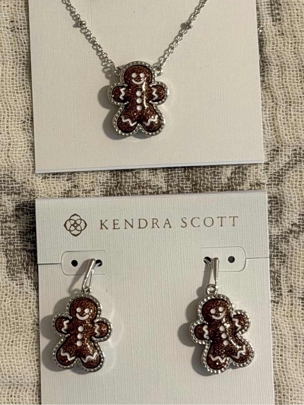 Kendra Scott Gingerbread Pendant Necklace & Earring Set - Brown